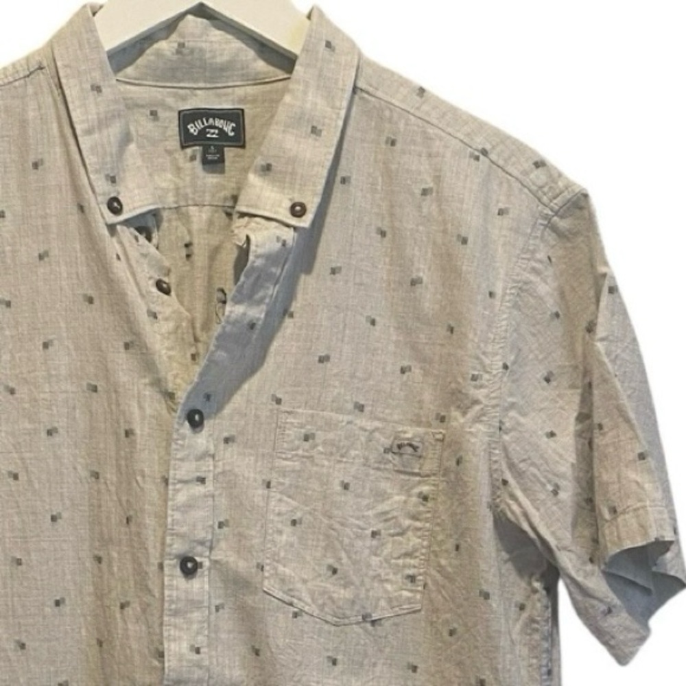 Billabong Short sleeve button up shirt gray size large‎ surf vacation